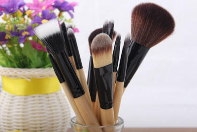 化妝用品按照功能可以分成什么？