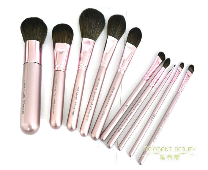 成套化妝刷與妝容質(zhì)感：如何用刷子打造高級感妝容